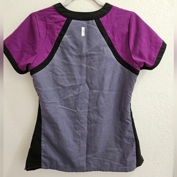 Greys Anatomy Scrub Tops - Picture 2 of 8